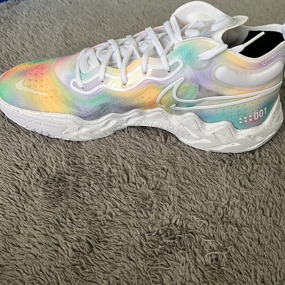 Nike air zoom g.t run basketball shoes - Picture 3 of 4